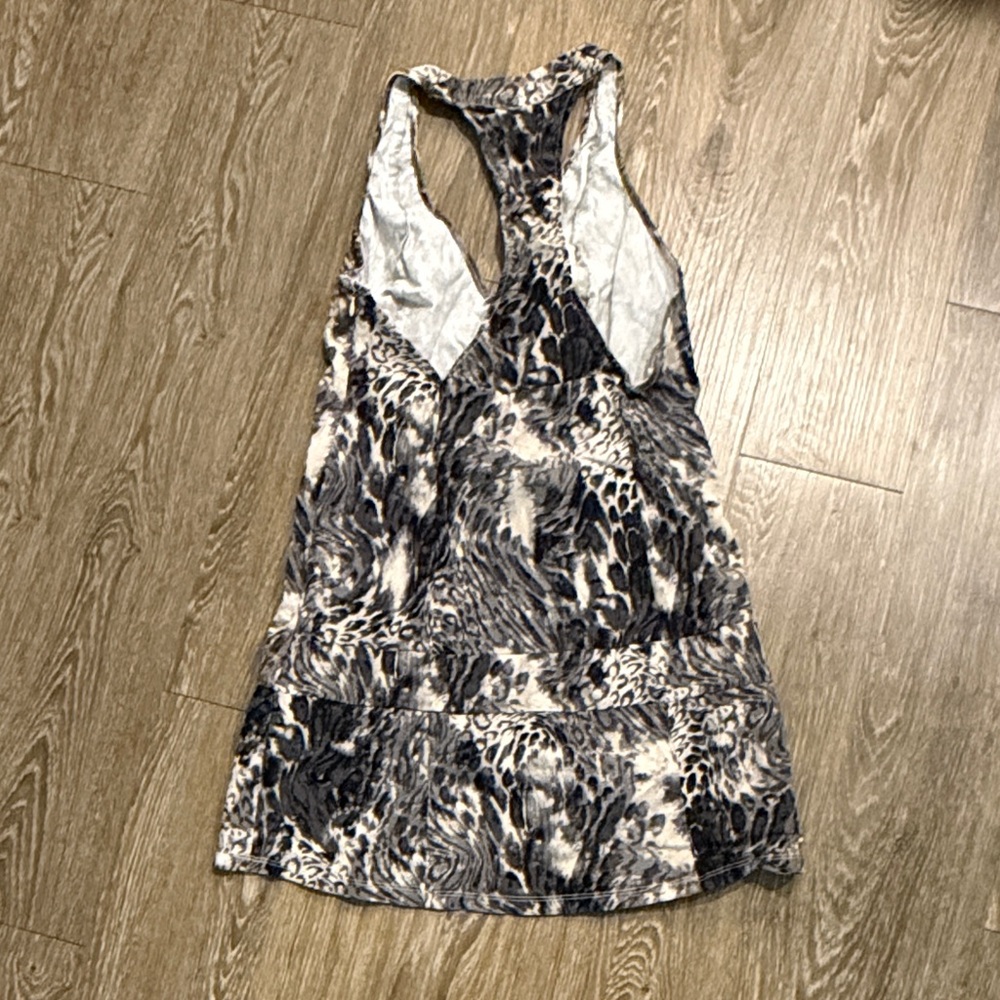 Urban Outfitters Black and White Patterned Racerback Tank - Picture 3 of 3